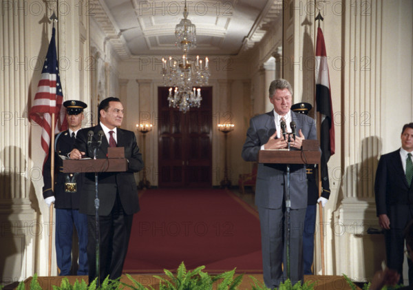 U.S. President Bill Clinton and Egyptian President Hosni Mubarak holding joint press conference in the East Room of the White House, U.S. Vice President Al Gore is standing to the right, Washington, D.C., USA, Bob McNeely, White House Photographer, April 6, 1993
