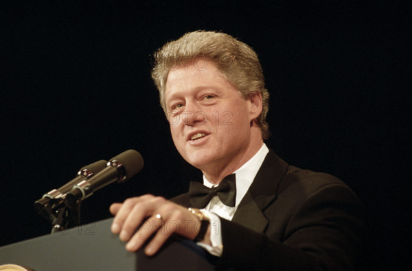 U.S. President Bill Clinton addressing the Radio and TV Correspondents' Association reception, Washington Hilton Hotel, Washington, D.C., USA, Barbara Kinney, White House photographer, March 18, 1993