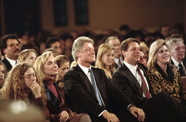 Chelsea Clinton, U.S. President-elect Bill Clinton, Hillary Rodham Clinton, U.S. Vice President-elect Al Gore and Mary Elizabeth "Tipper" Gore attending morning service, African Methodist Episcopal Metropolitan Church, Washington, D.C., USA,  Bob McNeely, White House Photographer, January 20, 1993