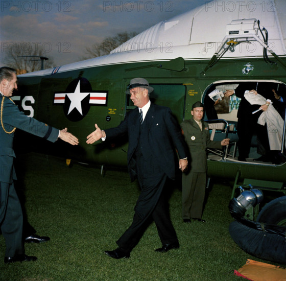 U.S. Vice President Lyndon Johnson being greeted upon his return from his trip to Senegal, Washington, D.C., USA, Robert Knudsen, White House Photographs, April 7, 1961
