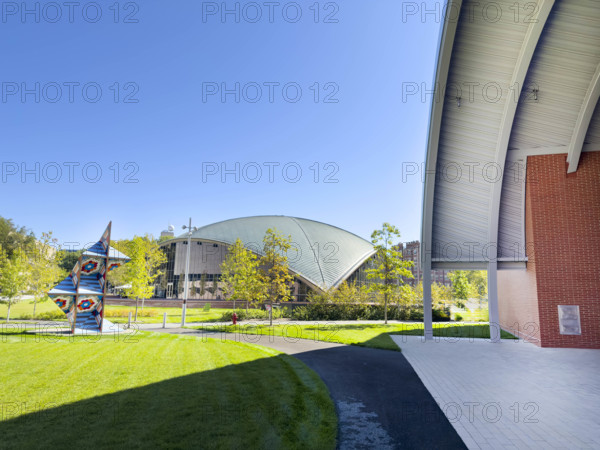 Edward and Joyce Linde Music Building (partial foreground), Kresge Auditorium (background), Massachusetts Institute of Technology, Cambridge, Massachusetts, USA