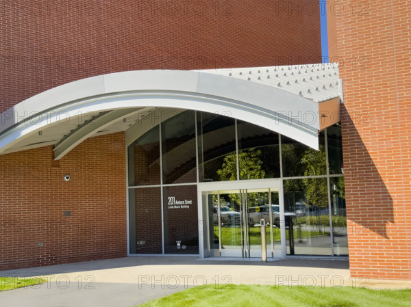 Edward and Joyce Linde Music Building, building exterior detail, Massachusetts Institute of Technology, 201 Amherst Street, Cambridge, Massachusetts, USA