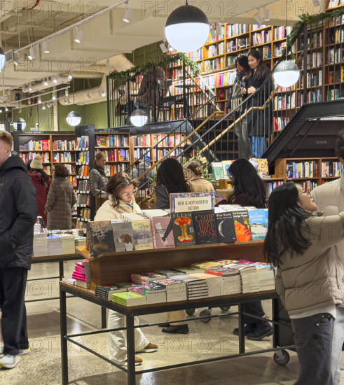Customers in bookstore, Soho, Manhattan, New York City, New York, USA
