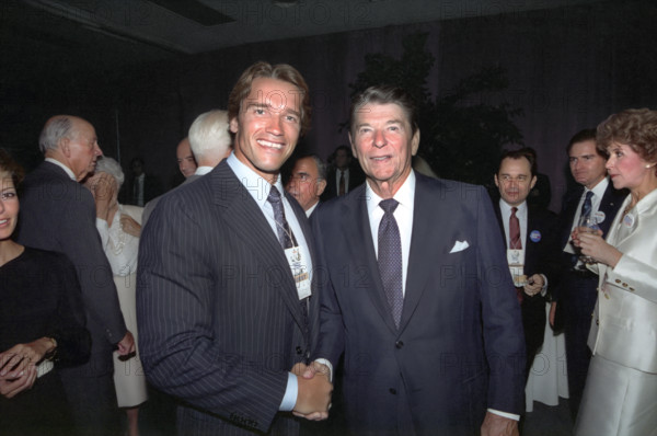 U.S. President Ronald Reagan with Arnold Schwarzenegger at The Republican National Convention, Dallas, Texas, USA, President Ronald Reagan White House Photographic Office, August 23, 1984