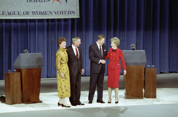 U.S. President Ronald Reagan and U.S. First Lady Nancy Reagan with Democratic presidential candidate Walter Mondale and his wife Joan Mondale at the presidential debate on foreign policy, Louisville, Kentucky, USA, President Ronald Reagan White House Photographic Office, October 7, 1984