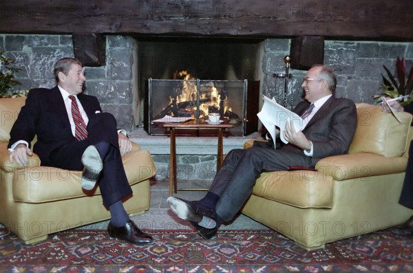 U.S. President Ronald Reagan and Soviet General Secretary Mikhail Gorbachev at first summit, Geneva, Switzerland, President Ronald Reagan White House Photographic Office, November 19, 1985