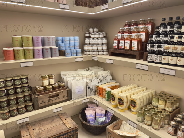 Shelves of gourmet condiments, Meadow Lane gourmet grocer, Tribeca, Manhattan, New York City, New York, USA