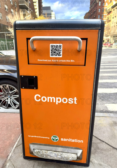 Urban compost bin, Tribeca, Manhattan, New York City, New York, USA