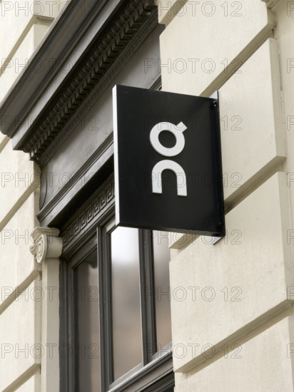 On running shoes and apparel retail store, company logo on building exterior, 162 Fifth Avenue, Manhattan, New York City, New York, USA