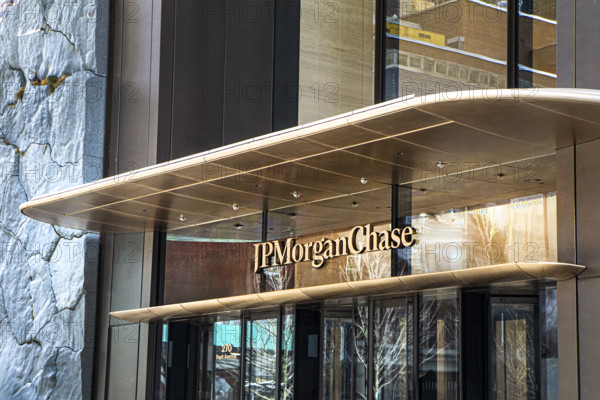 JPMorgan Chase office building, building exterior detail, Madison Avenue entrance, Manhattan, New York City, New York, USA