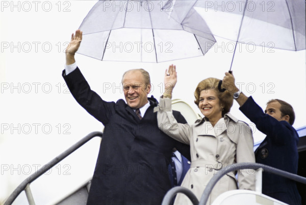 U.S. President Gerald R. Ford and U.S. First Lady Betty Ford exiting Air Force One and waving upon their arrival at Willow Run Airport, Ypsilanti, Michigan, USA, Gerald R. Ford White House Photographs, September 15, 1976