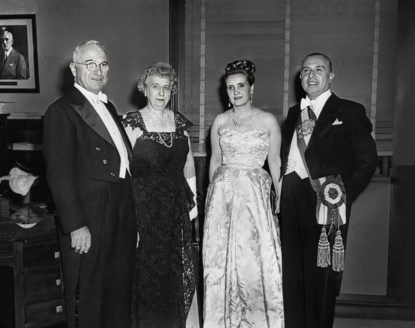 U.S. President Harry S. Truman and U.S. First Lady Bess W. Truman President Gabriel Gonzalez Videla of Chile and his wife Rosa Gonzalez Videla before dinner reception in honor of the, Chilean President's visit, Washington, D.C., USA, Abbie Rowe, National Parks Service, Harry S. Truman Library, April 14, 1950