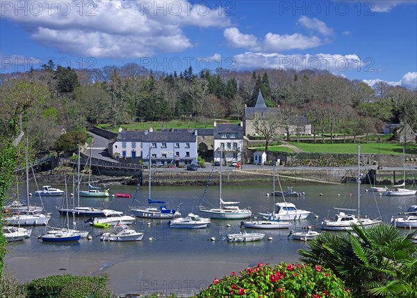 Névez, Finistère