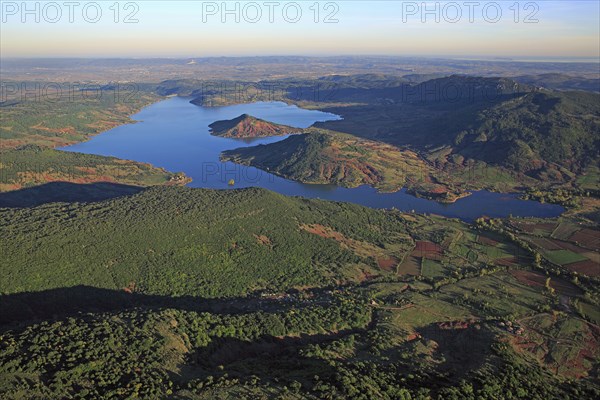 Le lac du Salagou, Hérault