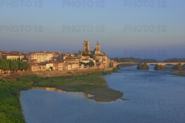 Pont-Saint-Esprit, Gard