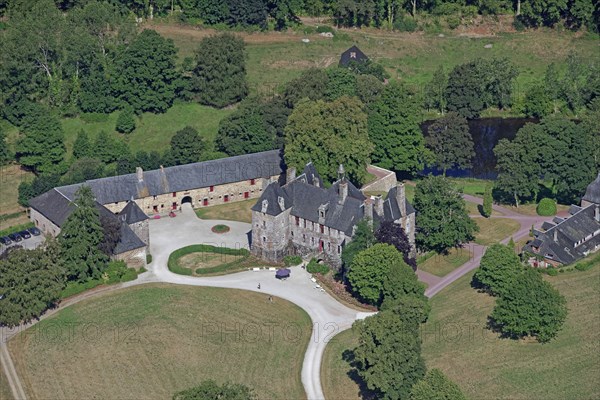 Château de Cerisy-la-Salle, Manche