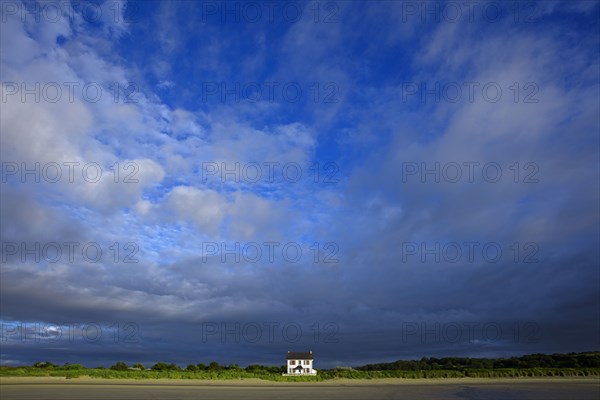 Maison isolée dans la Manche