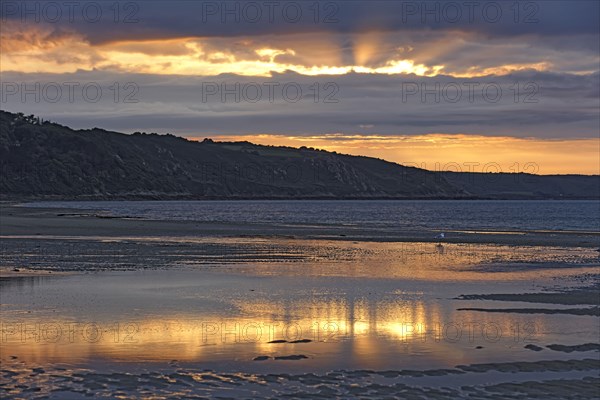 Coucher de soleil dans la Manche