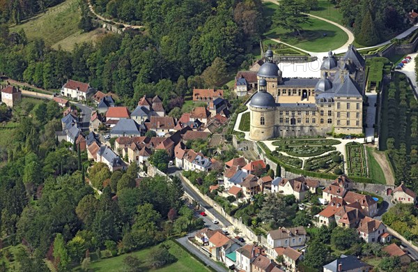 Hautefort, Dordogne