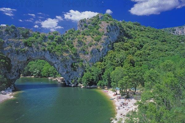 Vallon-Pont-d'Arc, Ardèche