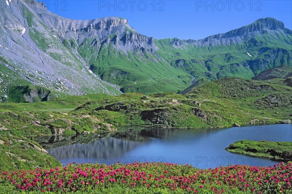 Lac de montagne, Haute-Savoie