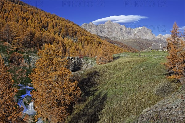 Névache en automne, Vallée de la Clarée, Hautes-Alpes