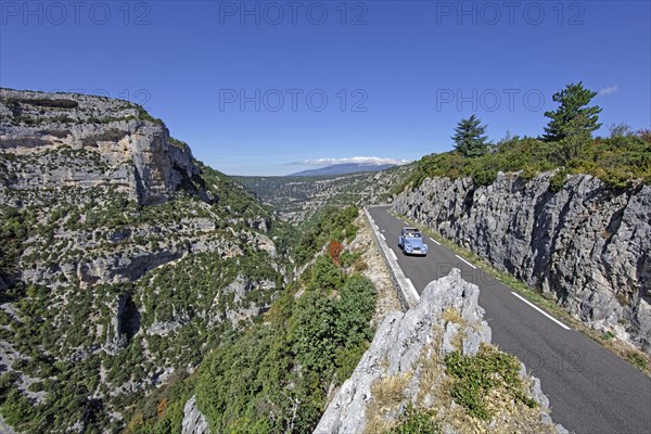 Monieux, Gorges de la Nesque, Vaucluse