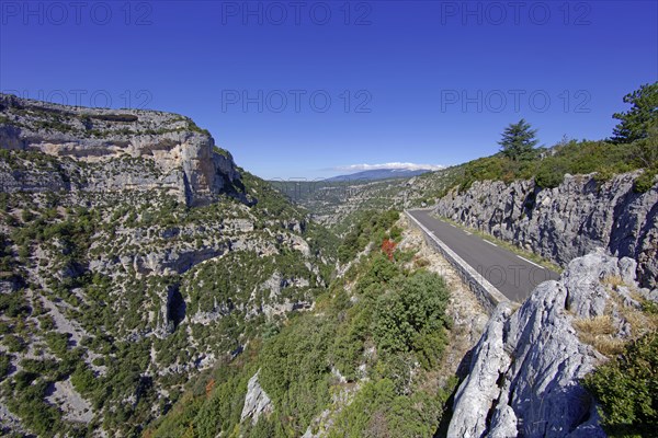 Monieux, Gorges de la Nesque, Vaucluse