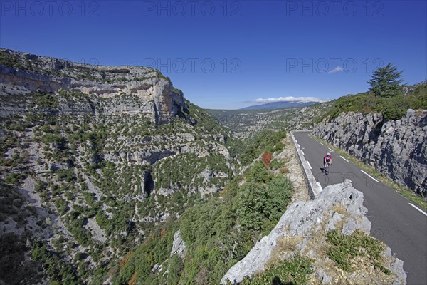 Monieux, Gorges de la Nesque, Vaucluse