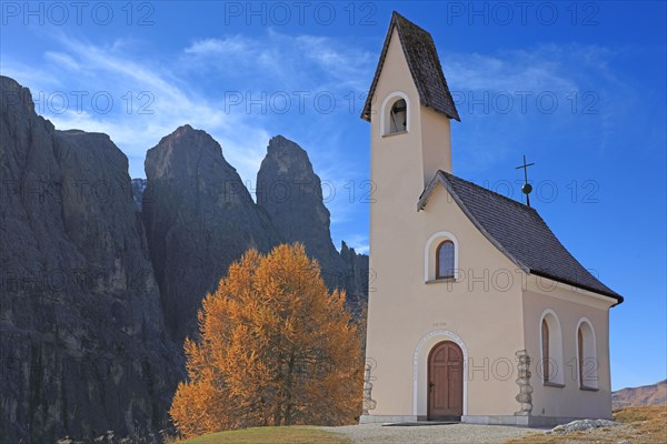 Chapelle de San Maurizio, Passo Gardena, Italie