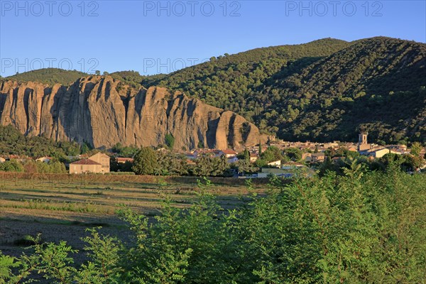 Les Mées, Alpes-de-Haute-Provence