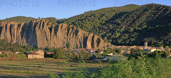 Les Mées, Alpes-de-Haute-Provence