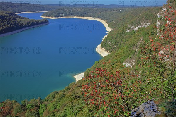 Lac de Vouglans, Jura