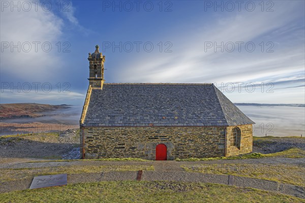 France, Finistère(29) chapelle Saint-Michel de Braspart,  parc naturel régional d'Armorique, les Monts d'Arrée / France, Finistère Saint-Michel de Braspart chapel, Armorique regional nature park, Monts d'Arrée