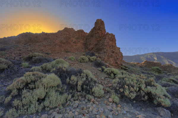 Espagne, Iles Canaries, Tenerife, Parc National Del Teide, la plaine Liano de Ucanca, lever de soleil / Espagne, Iles Canaries, Tenerife; Parc National Del Teide, la plaine Liano de Ucanca, lever de soleil
