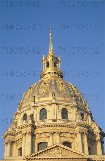 france, Paris 7e, dome, dorure, eglise saint louis des Invalides