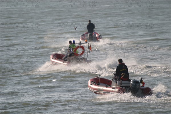 France, Basse Normandie, calvados, cote fleurie, Honfleur, retour au port de zodiacs, navigation, loisirs,