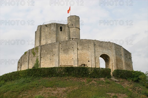 France, Haute Normandie, eure, chateau de Gisors, au sommet de la motte feodale. le donjon, fortification,