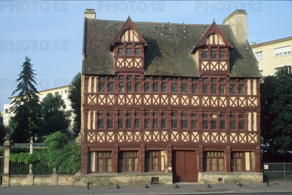 France, Basse Normandie, Calvados, caen, rue de geole, maison des quatrans, colombages, pans de bois,