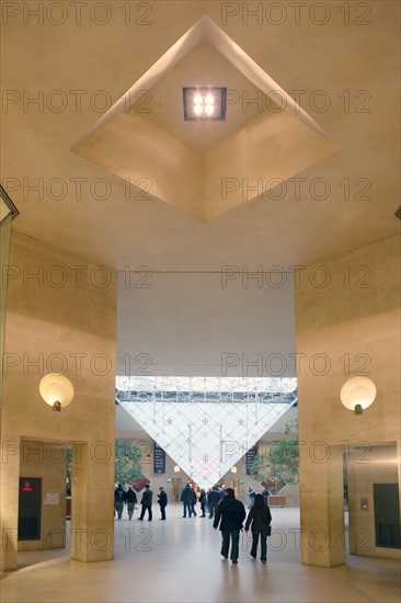 France, carousel du louvre