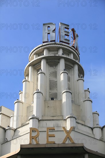 France, Paris 2e, le rex, 
boulevard de bonne nouvelle, salle de spectacle, cinema, art deco, grand rex, exterieur, sommet