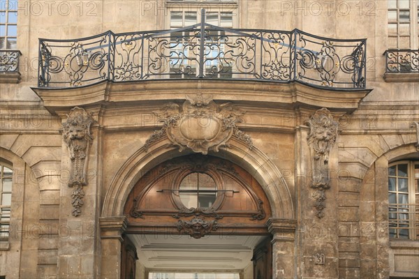 France, Paris 4e, le marais, hotel particulier, 31 rue des francs bourgeois, hotel d'albret, portail, lions, affaires culturelles de la ville de Paris