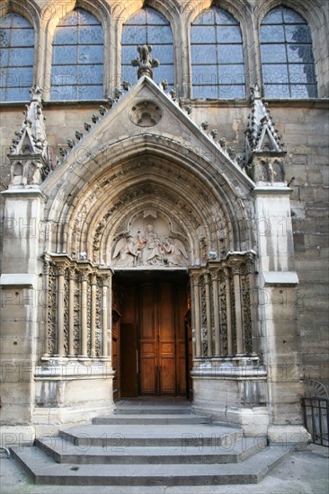 France, Paris 5e, eglise saint severin, detail portail, sculptures, tympan,