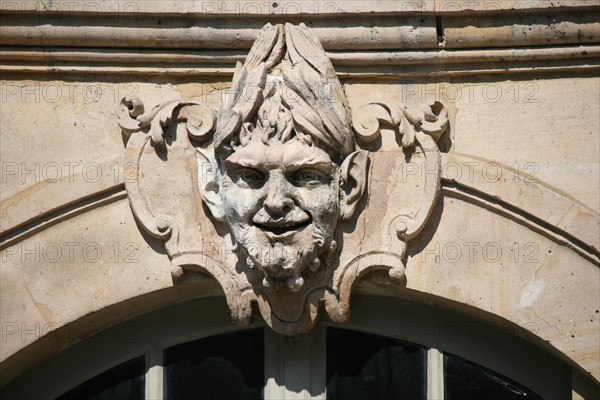 France, Paris 7e, hotel particulier, Hotel de Matignon, 56 rue de Varenne, 1er ministre, detail de mascaron de l'aile gauche de la cour