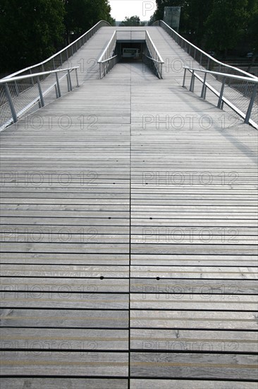 Passerelle Simone de Beauvoir à Paris