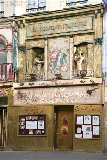 France, Paris 14e, Montparnasse, rue de la gaite, theatre, la comedie italienne, facade decoree, comedia del arte,