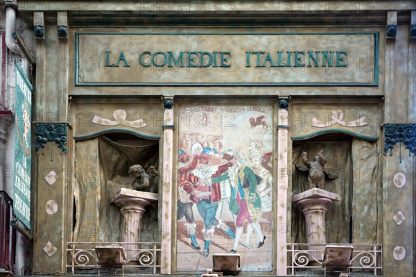 France, Paris 14e, Montparnasse, rue de la gaite, theatre, la comedie italienne, facade decoree, comedia del arte,