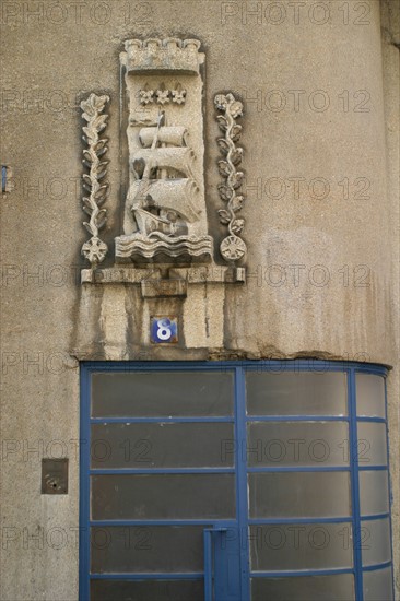 France, Paris 16e, caserne des pompiers, rue Mesnil, architecte, rob mallet stevens, art deco,