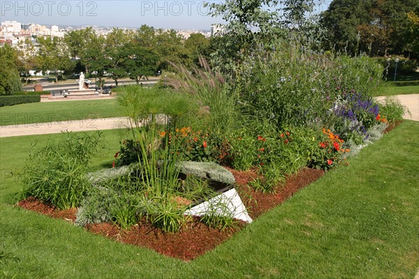 France, Paris 19e, parc de la butte du chapeau rouge, boulevard d' algerie, jardin public,