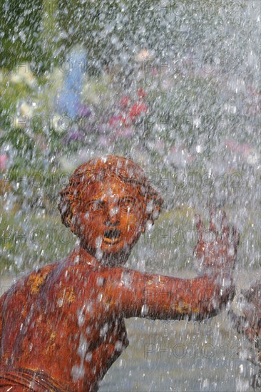 France, yvelines, Versailles, chateau, grandes eaux de Versailles, fontaine, jets d'eau sculpture,